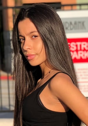 This is the Avatar Image for the Ronnie Anne Santiago (Izabella Alvarez - Inglês) (The Loud House/Os Casagrandes) AI Voice and Text to Speech Generator